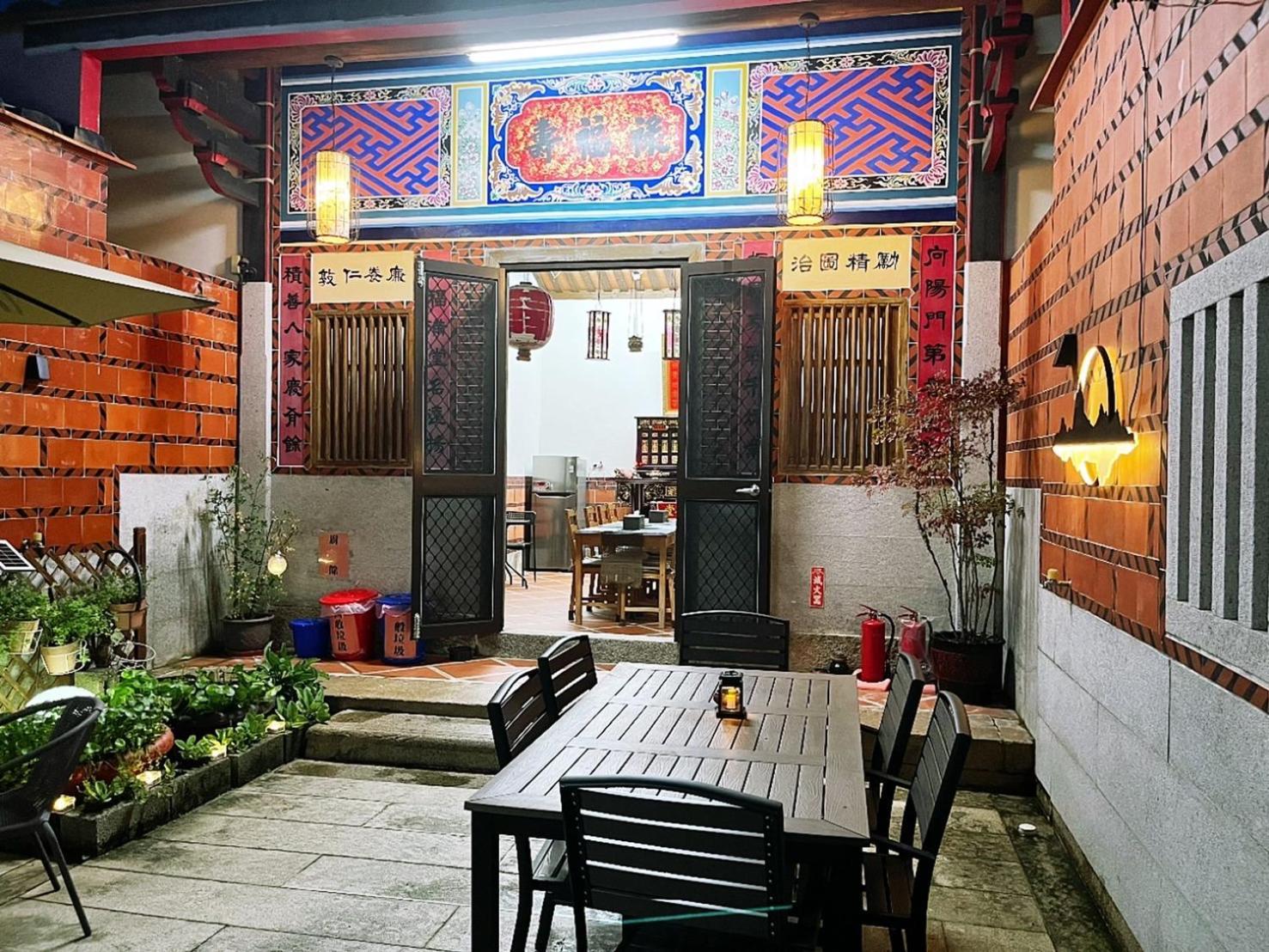 珠山官邸-金門古厝民宿 Jincheng Bagian luar foto
